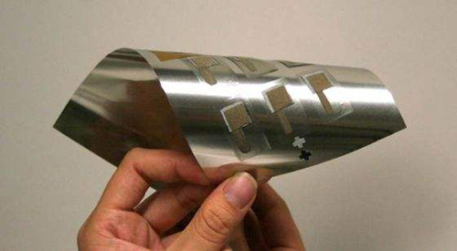 1502758589215044703.jpg 重磅!復旦大學團隊研發(fā)可彎曲新電池.jpg