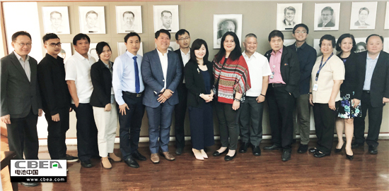 1531197675164072021.jpg 洽談會(huì)合影.jpg