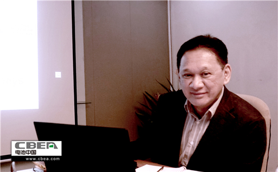 1531198057767028915.jpg 電動(dòng)車協(xié)會(huì)演講人.jpg