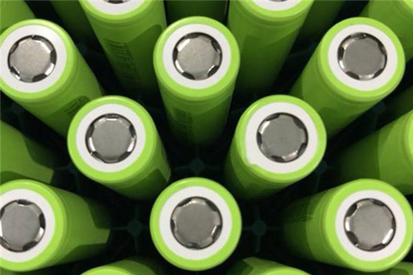 握手CBIS2019的大咖丨肖成偉:動力電池優(yōu)質(zhì)產(chǎn)能仍顯不足 握手CBIS2019的大咖丨肖成偉:動力電池優(yōu)質(zhì)產(chǎn)能仍顯不足