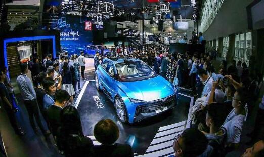 產(chǎn)業(yè)化加速 造車新勢(shì)力“偏愛(ài)”固態(tài)電池 產(chǎn)業(yè)化加速 造車新勢(shì)力“偏愛(ài)”固態(tài)電池