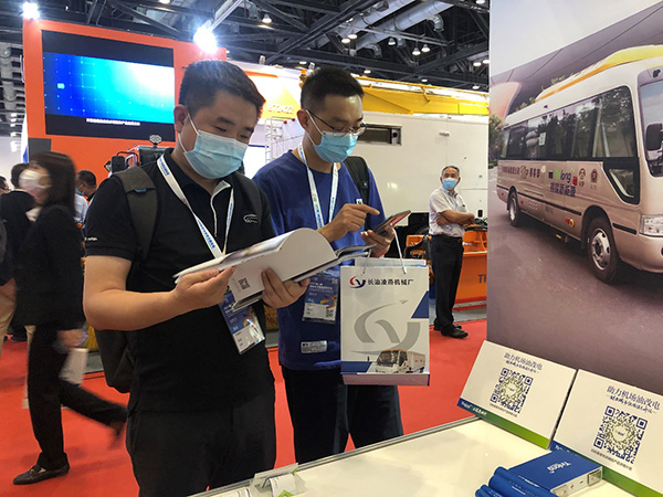 矩陣亮相民航展 銀隆“油改電”助跑綠色機(jī)場建設(shè) 矩陣亮相民航展 銀隆“油改電”助跑綠色機(jī)場建設(shè)