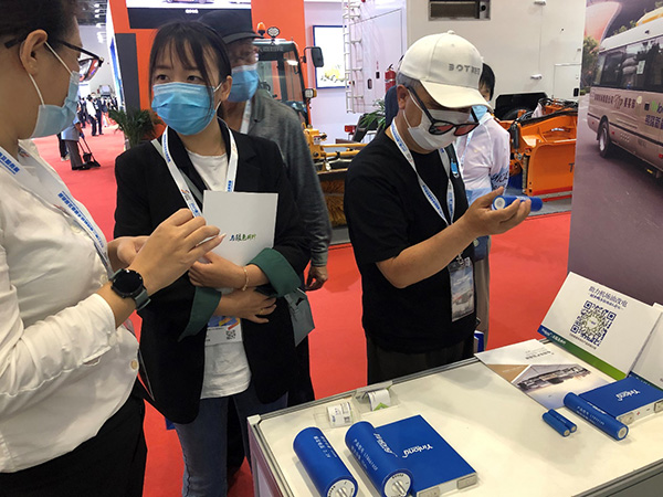 矩陣亮相民航展 銀隆“油改電”助跑綠色機(jī)場建設(shè) 矩陣亮相民航展 銀隆“油改電”助跑綠色機(jī)場建設(shè)