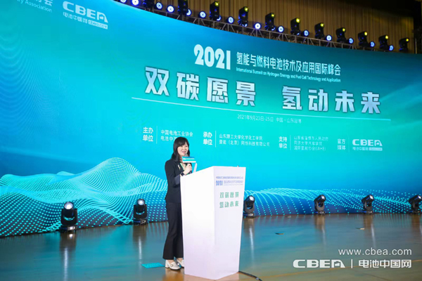 電池中國(guó)網(wǎng)CEO/中國(guó)電池工業(yè)協(xié)會(huì)副秘書長(zhǎng)/氫能與燃料電池分會(huì)執(zhí)行秘書長(zhǎng)張雨主持開(kāi)幕式 電池中國(guó)網(wǎng)CEO/中國(guó)電池工業(yè)協(xié)會(huì)副秘書長(zhǎng)/氫能與燃料電池分會(huì)執(zhí)行秘書長(zhǎng)張雨主持開(kāi)幕式