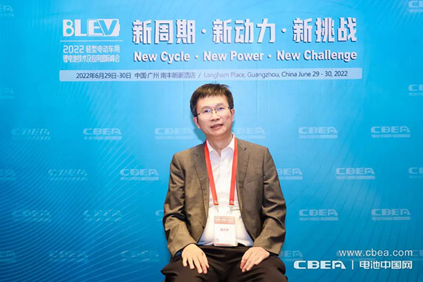 「對話」克能柯克:按照自己可行的方式做點有意義的事 「對話」克能柯克:按照自己可行的方式做點有意義的事