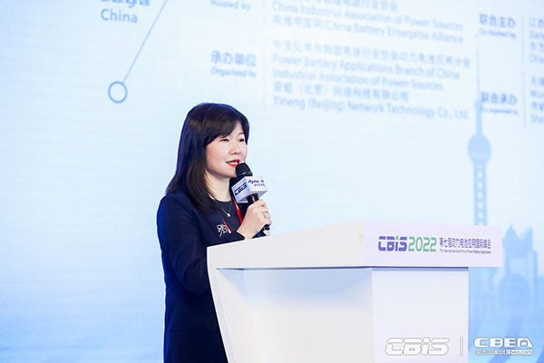 電池/材料/設(shè)備齊突圍,新能源邁向新天地 電池/材料/設(shè)備齊突圍,新能源邁向新天地