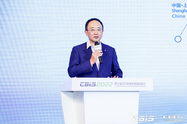 電池/材料/設(shè)備齊突圍,新能源邁向新天地 電池/材料/設(shè)備齊突圍,新能源邁向新天地