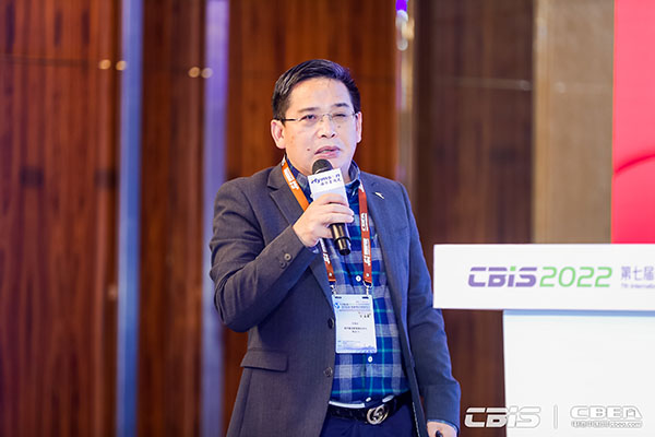 電池/材料/設(shè)備齊突圍,新能源邁向新天地 電池/材料/設(shè)備齊突圍,新能源邁向新天地