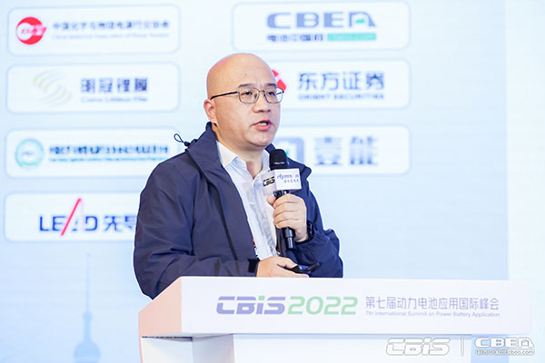 電池/材料/設(shè)備齊突圍,新能源邁向新天地 電池/材料/設(shè)備齊突圍,新能源邁向新天地