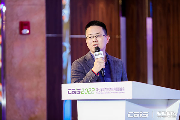 電池/材料/設(shè)備齊突圍,新能源邁向新天地 電池/材料/設(shè)備齊突圍,新能源邁向新天地