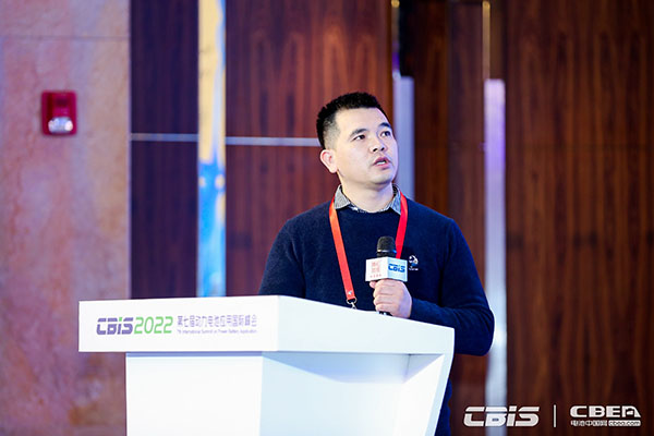 電池/材料/設(shè)備齊突圍,新能源邁向新天地 電池/材料/設(shè)備齊突圍,新能源邁向新天地