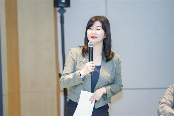 “Li+學(xué)社”高端對(duì)話:警惕全球化機(jī)遇下,鋰電企業(yè)的出海挑戰(zhàn)和技術(shù)迭代風(fēng)險(xiǎn) “Li+學(xué)社”高端對(duì)話:警惕全球化機(jī)遇下,鋰電企業(yè)的出海挑戰(zhàn)和技術(shù)迭代風(fēng)險(xiǎn)