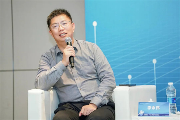 “Li+學(xué)社”高端對(duì)話:警惕全球化機(jī)遇下,鋰電企業(yè)的出海挑戰(zhàn)和技術(shù)迭代風(fēng)險(xiǎn) “Li+學(xué)社”高端對(duì)話:警惕全球化機(jī)遇下,鋰電企業(yè)的出海挑戰(zhàn)和技術(shù)迭代風(fēng)險(xiǎn)