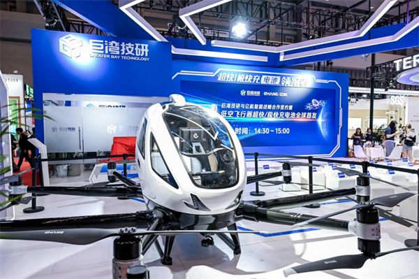 簽約億航,巨灣技研重磅發布eVTOL超快/極快充電池系統 簽約億航,巨灣技研重磅發布eVTOL超快/極快充電池系統