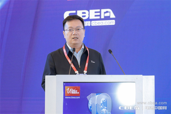 云山動力袁定凱主旨發(fā)言:全極耳大圓柱迎發(fā)展歷史機遇 云山動力袁定凱主旨發(fā)言:全極耳大圓柱迎發(fā)展歷史機遇