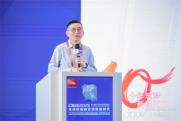 長安汽車杜長虹主題演講:用戶需求驅(qū)動先進(jìn)電池技術(shù)革新 長安汽車思考及實踐 長安汽車杜長虹主題演講:用戶需求驅(qū)動先進(jìn)電池技術(shù)革新 長安汽車思考及實踐