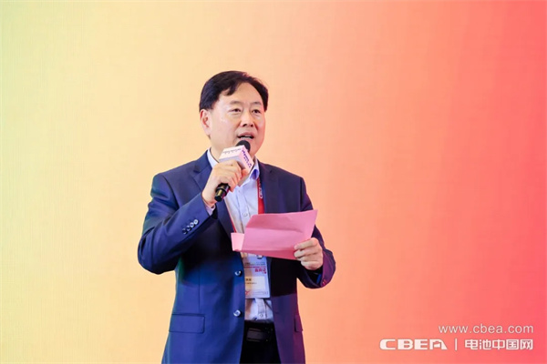 榮耀綻放,開啟新能源電池產(chǎn)業(yè)輝煌新征程 榮耀綻放,開啟新能源電池產(chǎn)業(yè)輝煌新征程